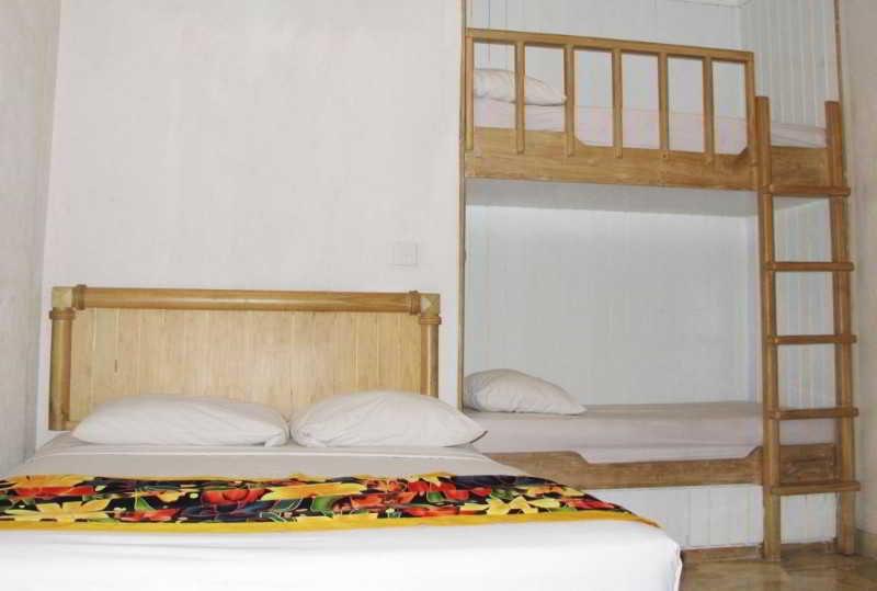 Hawaii Resort Family Suites Anyer Exterior photo
