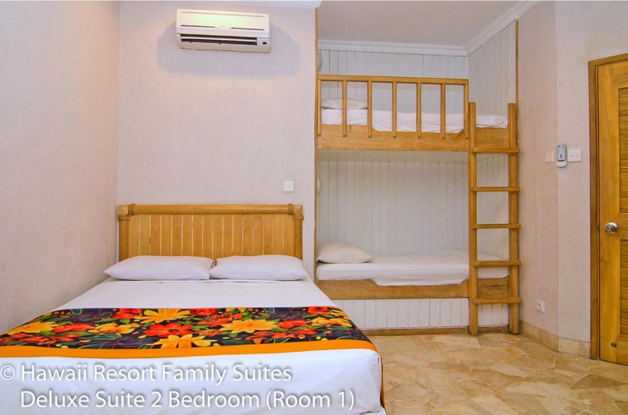Hawaii Resort Family Suites Anyer Exterior photo